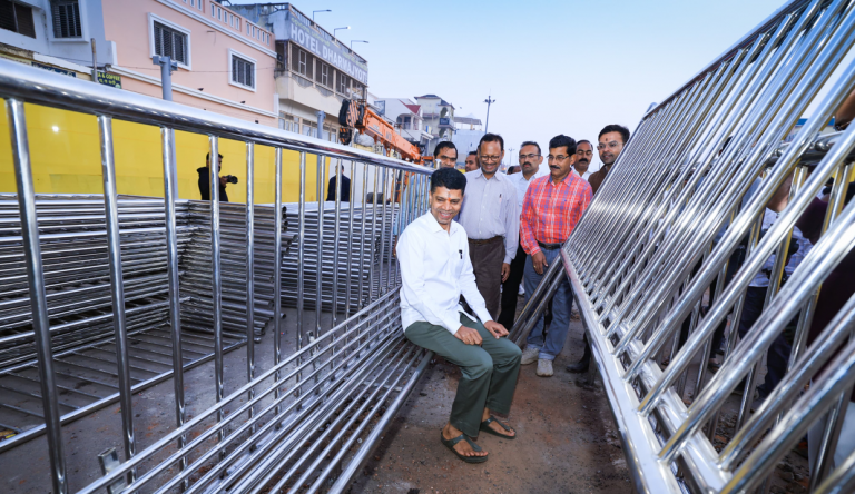 Fresh Review Of Puri Jagannath Temple Corridor Work By Pandian; Focus On Proper Queue System During New Year Rush