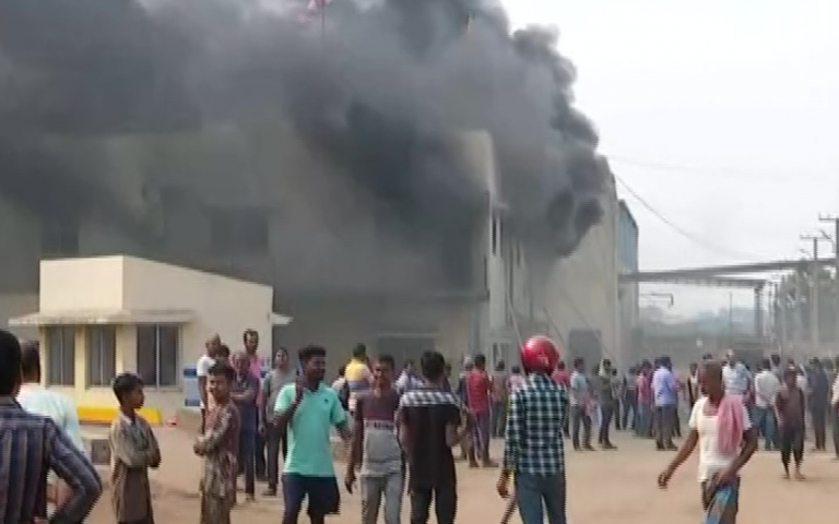 Fire Breaks Out At Edible Oil Factory In Odisha’s Khurda; Workers Safe