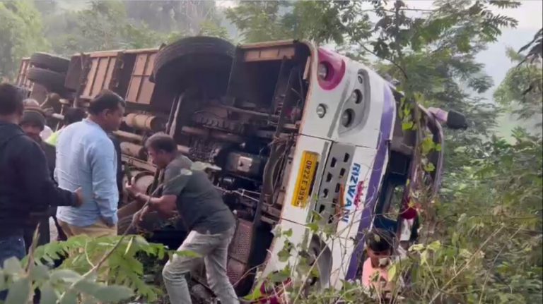 bus overturns