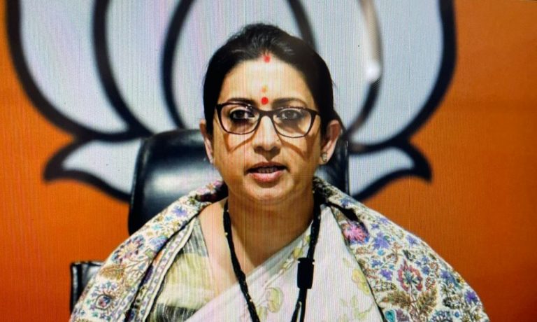 Smriti Irani Trails In Amethi By Over 20,000 Votes, Congress’s Kishori Lal Sharma Takes Lead