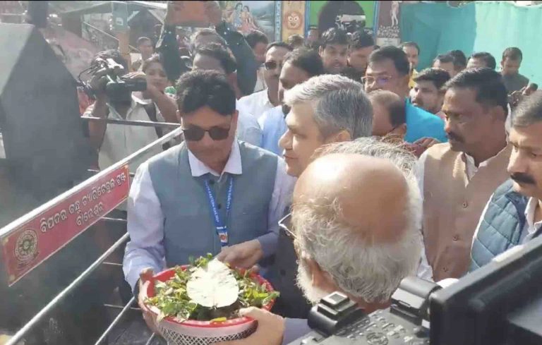Odisha: Ashwini Vaishnaw Begins Balasore Visit, Offers Prayers At Khirachora Gopinath Temple