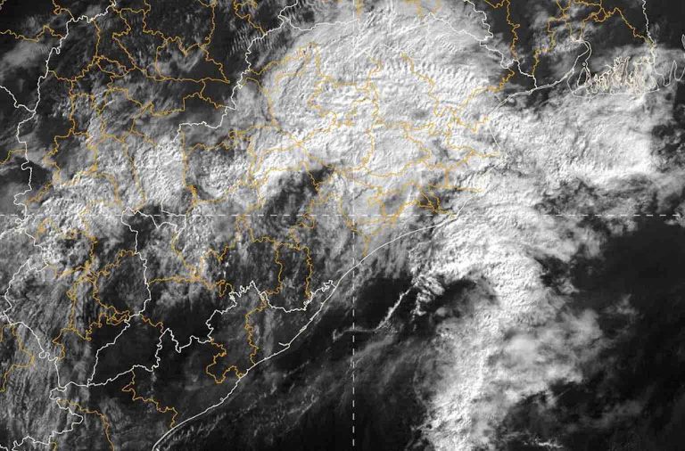 Overcast Sky, Drizzle Plunge Night Temperature Further In Bhubaneswar