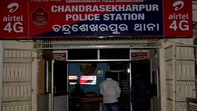 4 Held For Attacking Excise Officials After Raid At Bar In Bhubaneswar