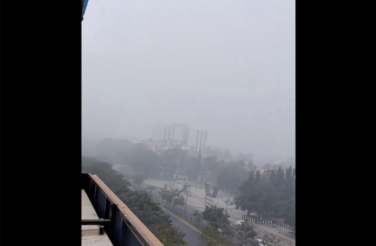 Odisha: Morning Traffic Crawls As Fog Reduces Visibility To 20 Metres In Khurda, Dhenkanal