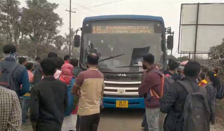 Tension After Mo Bus Hits Car In Odisha’s Cuttack; Angry Locals Allege Rash Driving