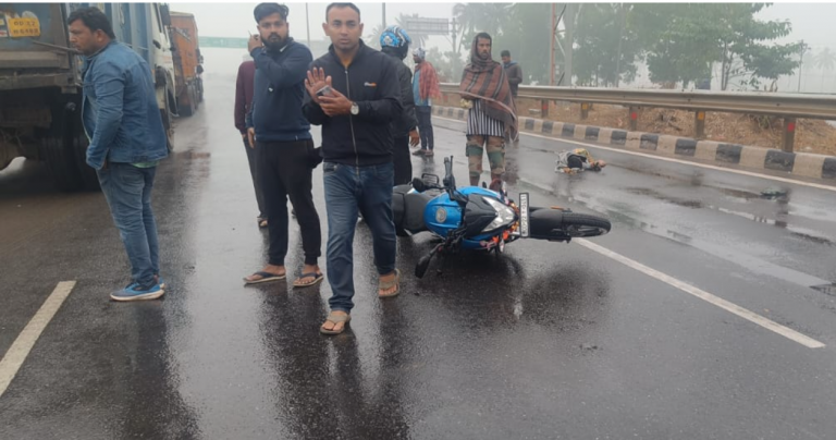 3 Motorcyclists Killed After Being Hit By Truck In Odisha’s Bhadrak