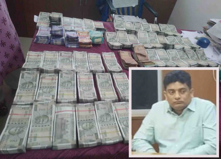 Traffic Inspector Intercepted Near Bhubaneswar, Over Rs 24 Lakh ‘Ill-Gotten’ Cash Seized