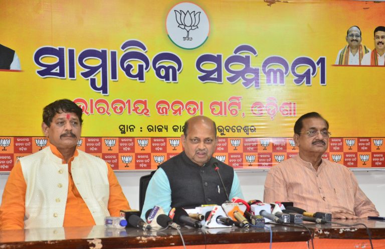 BJP Slams Odisha Govt Over Use Of Par-Boiled Rice Collected By Arpan Raths For Mahaprasad In Puri Srimandir