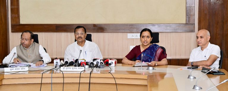 70 Lakh SHG Members In Odisha To Get Financial Aid For Uniforms; Cabinet Approves Rs 730 Cr Scheme