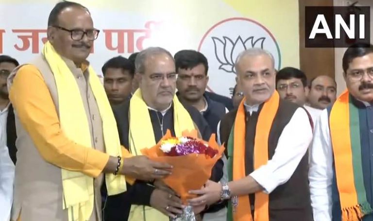 Another Blow To Congress As Lal Bahadur Shastri’s Grandson Vibhakar Shastri Joins BJP