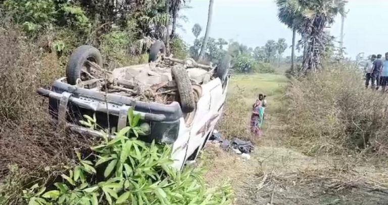 6 School Students Injured As Van Overturns In Odisha’s Dhenkanal