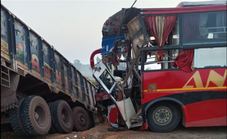 15 Injured As Bhubaneswar-Rourkela Bus Collides With Truck In Sundargarh