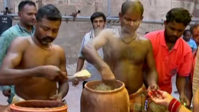 prasad in puri temple