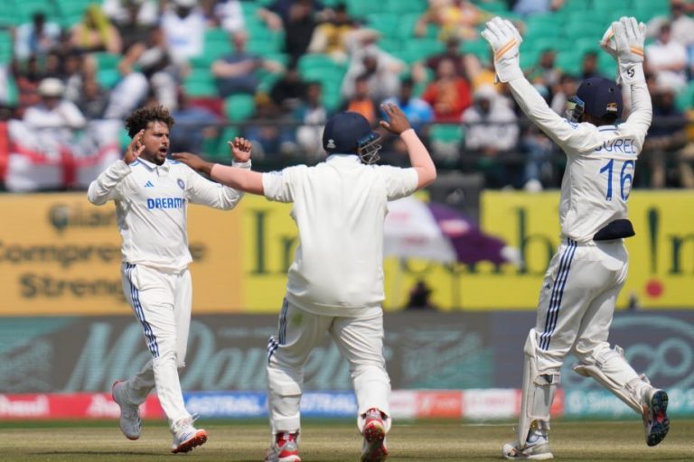 Kuldeep Yadav 5 wkts