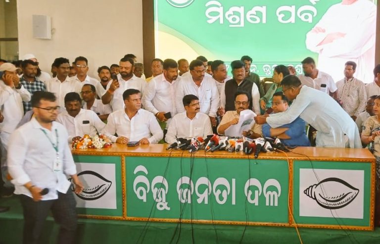 Cong MLA Suresh Routray’s Son Manmath Joins BJD; Will He Contest For MLA Or MP ?