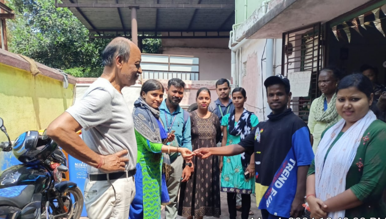 BMC Sanitation Workers Return Gold Ring In Bhubaneswar In Another Act Of Integrity