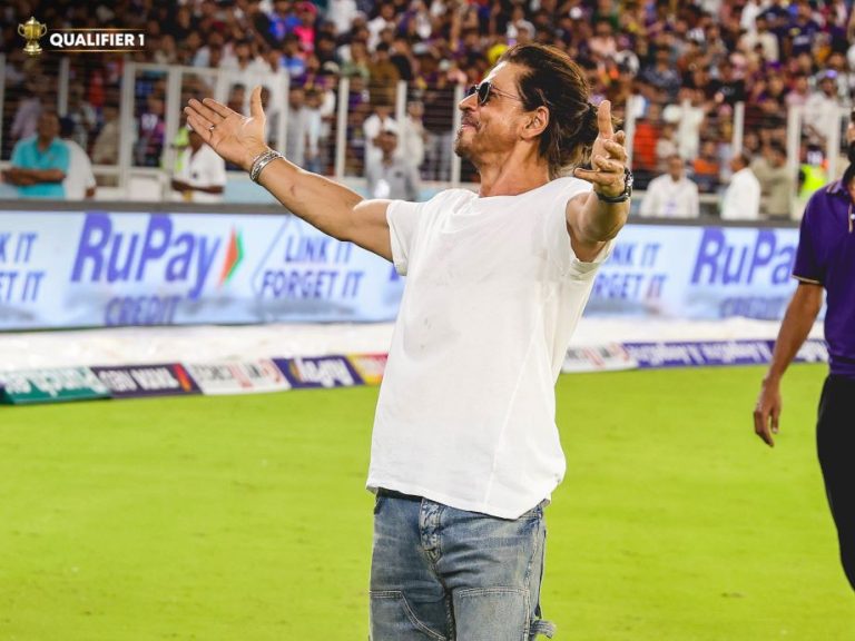 SRK celebrates KKR win