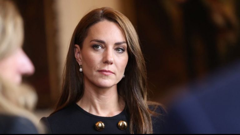 ‘I am very sorry…’, Kate Middleton Who Is Battling Cancer Writes Emotional Letter