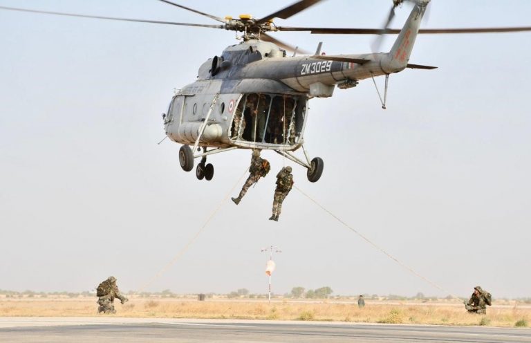 Indian Army Deploys 500 Elite Para Special Forces Commandos In J&K To Hunt Terrorists