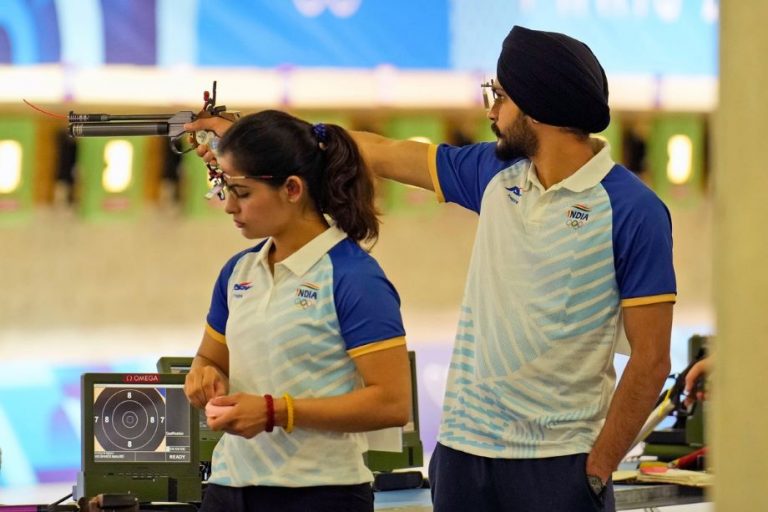 Manu Bhaker, Sarabjot singh