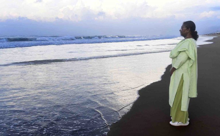 ‘Meditative’, Says Prez Droupadi Murmu After Early Morning Stroll On Puri Beach; Check Her Post