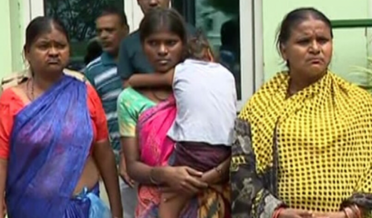 Police Bust Gang Of Women From Chhattisgarh Looting Mo Bus Passengers In Bhubaneswar; 3 Held