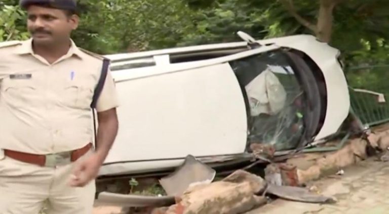 Speeding Car Rams Into Rail Sadan Boundary Railing In Bhubaneswar