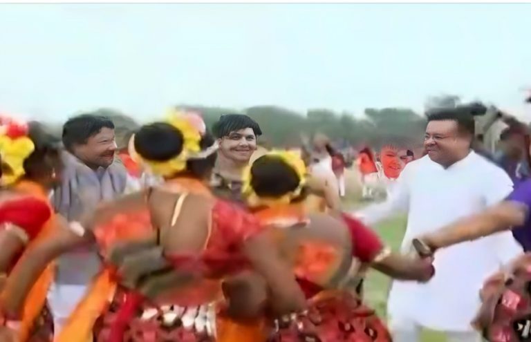 I-Day Celebrations: Odisha Minister Mukesh Mahaling, Puri MP Sambit Patra Do It With A Jig