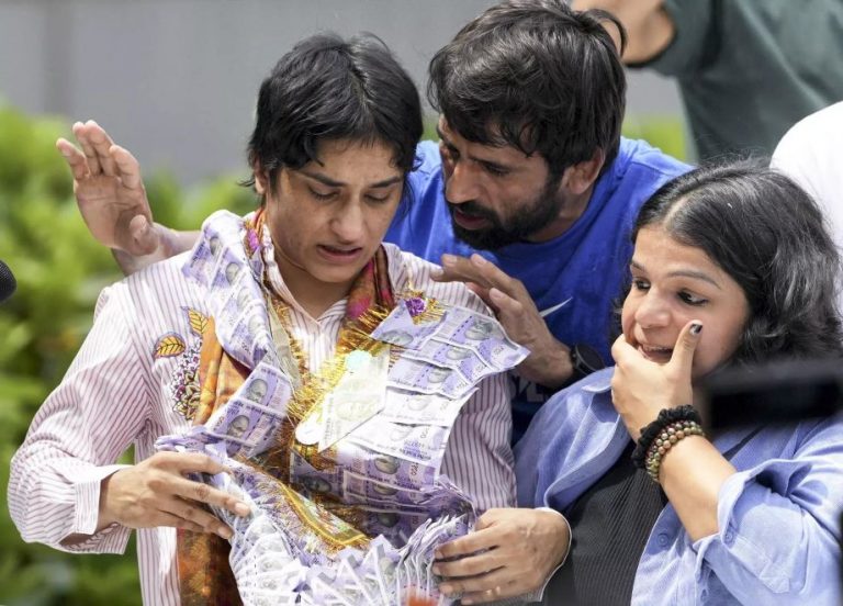 Vinesh, Sakshi allegation