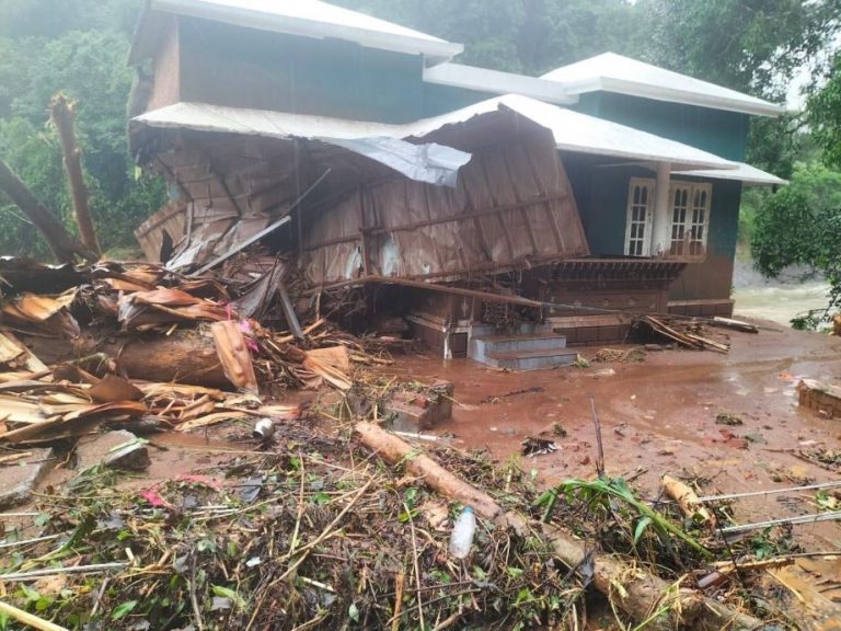 Wayanad landslides privilege notice against Amit Shah