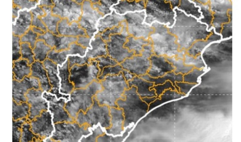 Rain & Thunderstorm Activity Likely In Cuttack City & 7 Odisha Districts In 3 Hours