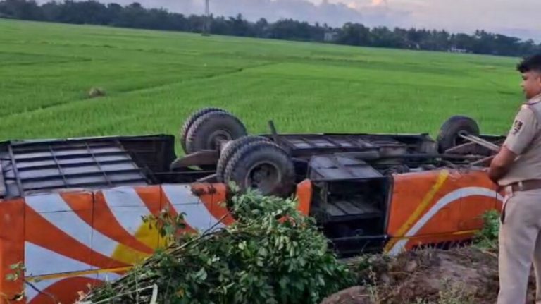 4 Pilgrims Killed, 30 Injured As Puri-Bound Bus From UP Overturns In Odisha
