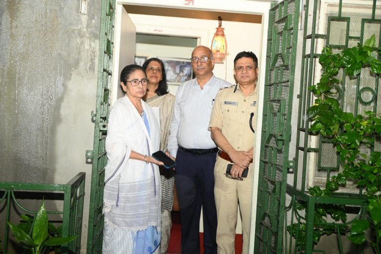 Doctors meeting with Mamata Banerjee