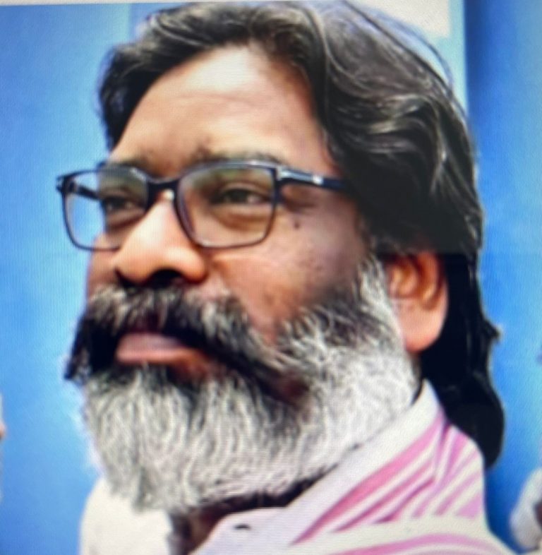 Jharkhand CM Hemant Soren Blames COVID Vaccine Side-Effects For Deaths Of Police Constable Aspirants