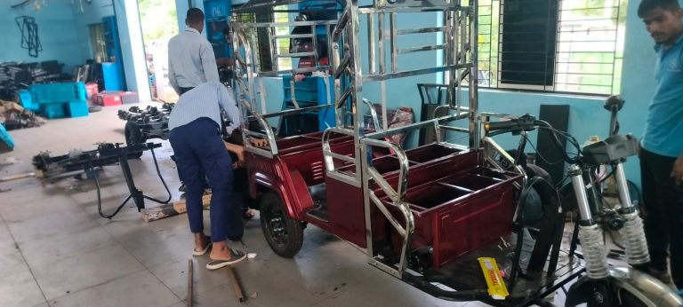 Bhubaneswar Polytechnic Students Develop EV 3-Wheeler On Campus
