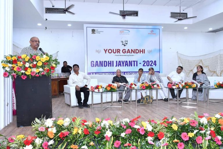 ‘BJB Friends’ Celebrate Gandhi Jayanti In Bhubaneswar