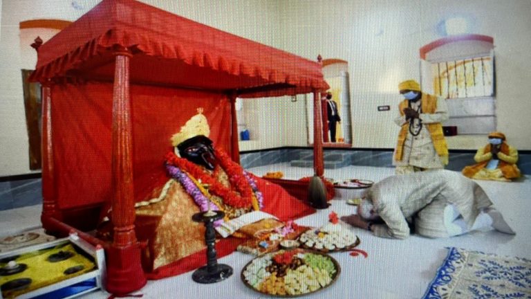PM Modi’s Gift, Crown Of Maa Kali Stolen From Bangladesh’s Jeshoreshwari Temple