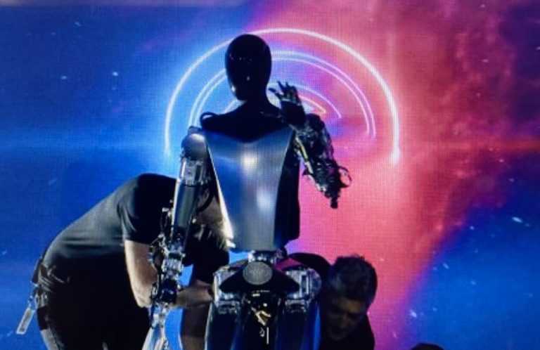 [Watch] Elon Musk Unveils An Army Of Optimus Robots