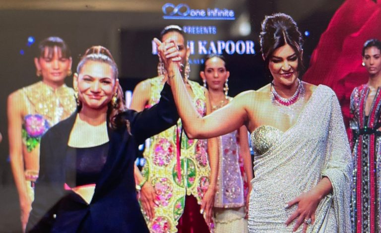 Lakme Fashion Week: Former Beauty Queens, Sushmita Sen, Manushi Chillar Dazzle On The Ramp