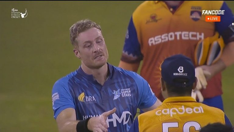 Martin Guptill 131* vs KSO