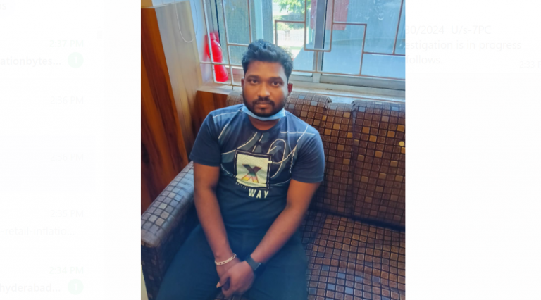 DEO At SCB MCH Caught By Odisha Vigilance While Taking Bribe From Poor Patient