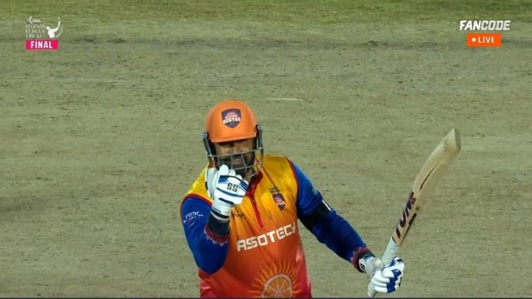 Yusuf Pathan 85 off 38