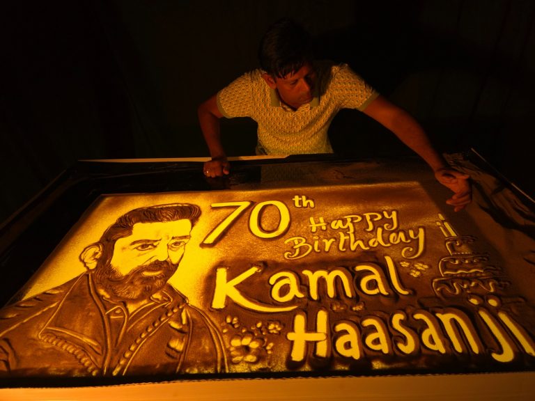 [Watch] Odia Sand Artist Manas Sahoo’s Unique Tribute To Kamal Haasan On His Birthday