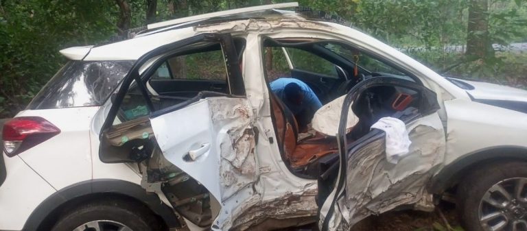 4 Friends On ‘Holiday Trip’ Injured As Car Crashes Into Roadside Tree In Odisha’s Boudh