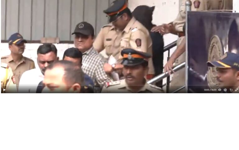 Two Lawyers Fight As Saif Ali Khan’s ‘Attacker’ Enters Courtroom; Know Why