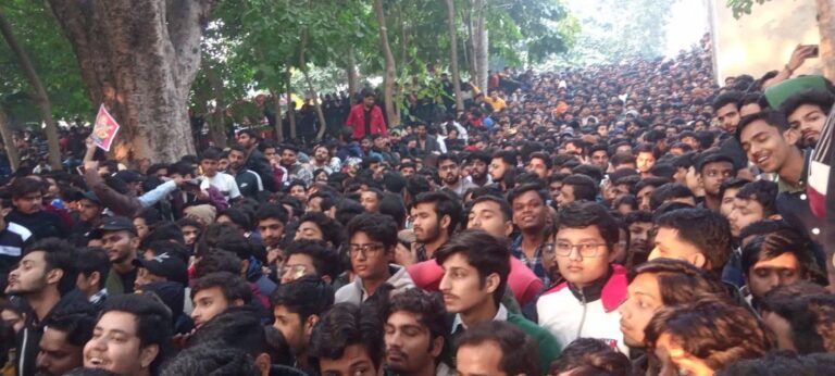 Fans Injured At Ranji Match In Chaos To See Virat Kohli, Know More