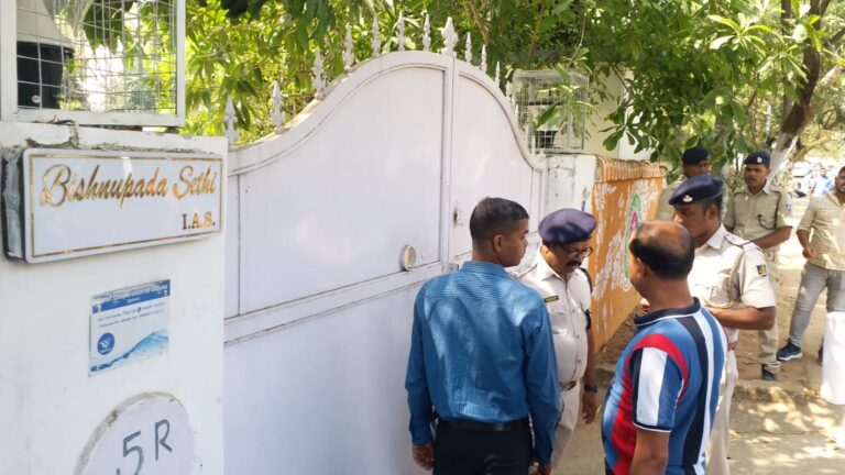 CBI Raids Odisha IAS Officer Bishnupada Sethi’s Bhubaneswar Residence In Rs 10-Lakh Bridge & Roof Company Bribery Case