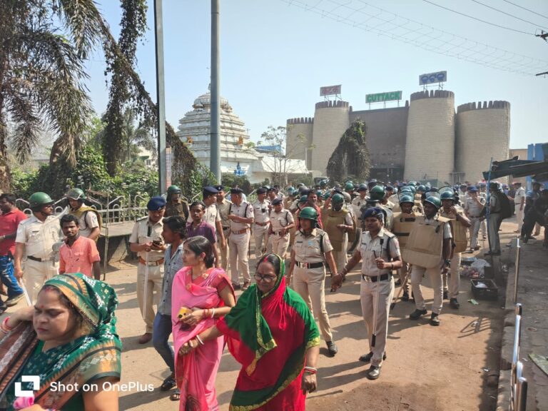 Cuttack Railway Station Redevelopment Gains Momentum With Removal Of Illegal Structures