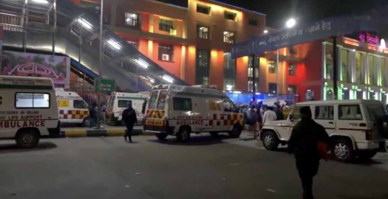 Chaos At ‘Overcrowded’ New Delhi Railway Station; 4 Women Hospitalised