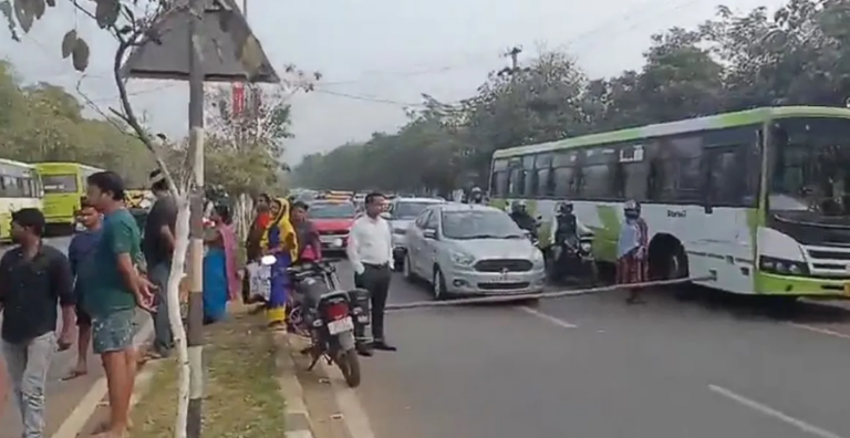 12-Yr-Old Girl Crushed To Death By Mo Bus In Bhubaneswar, CRUT Announces Rs 2L Ex-Gratia